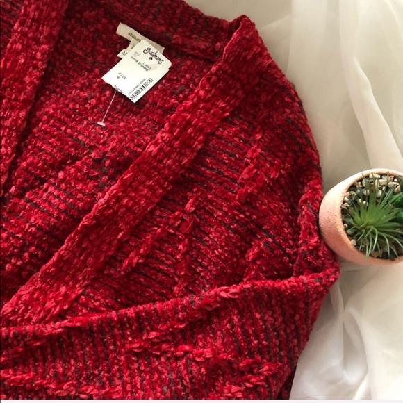 Maurices Sweaters - Maurices♥️Red sweater